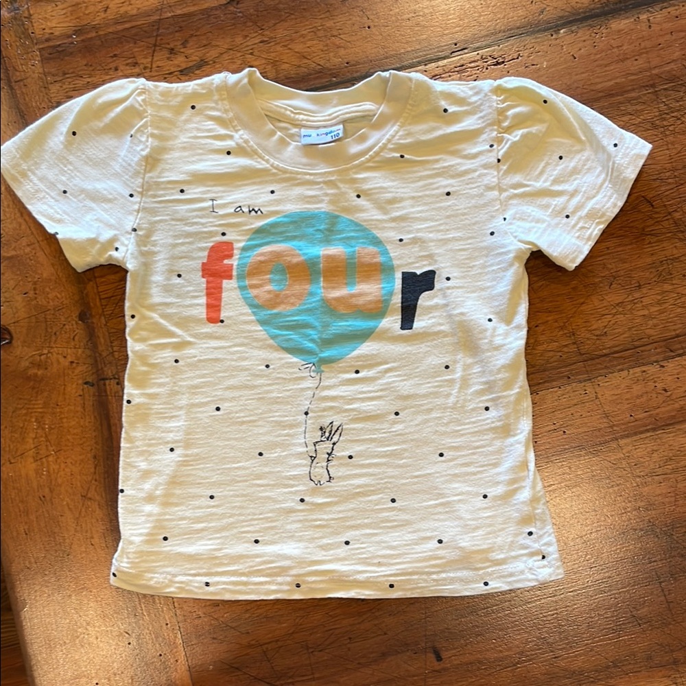 MUD KINGDOM | “I AM FOUR” White and Blue Short Sleeve Tee | size 4 110cm